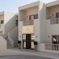 Golden Luxury Suites