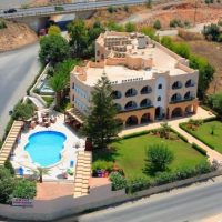 Karteros Hotel