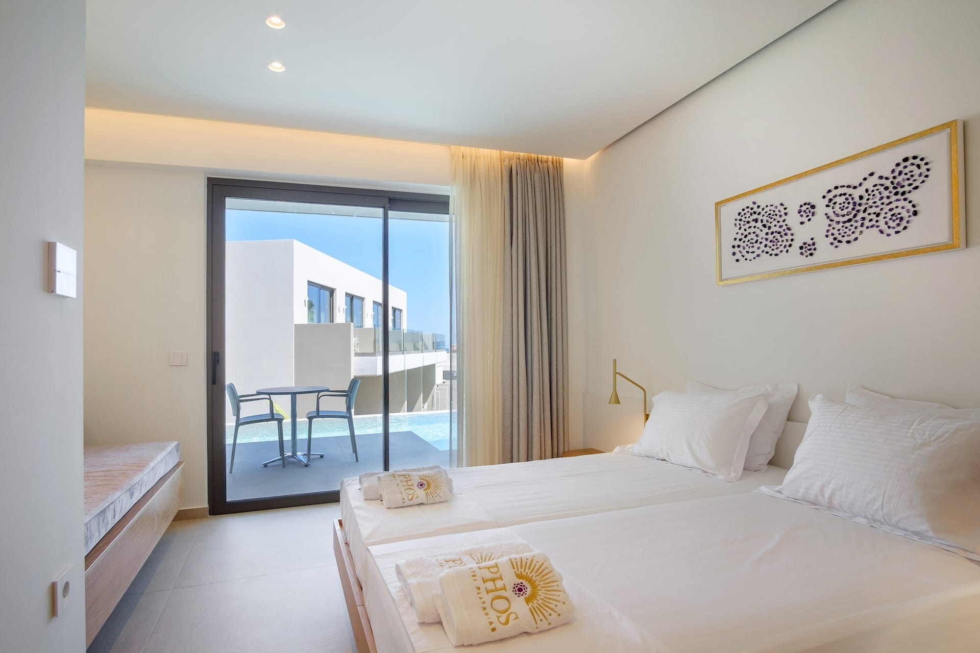 Phos Hotel Adult Only