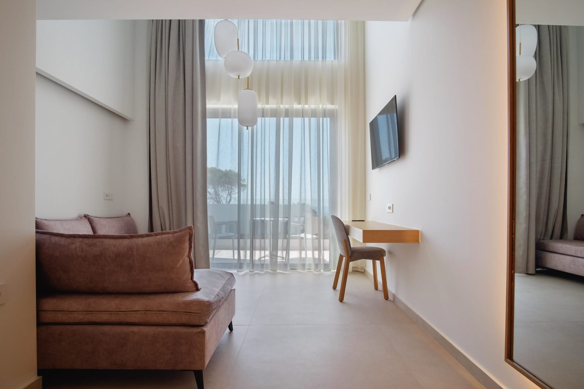 Phos Hotel Adult Only